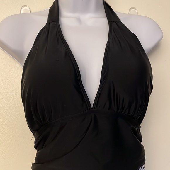 Other - 💙Black halter one piece swimsuit.